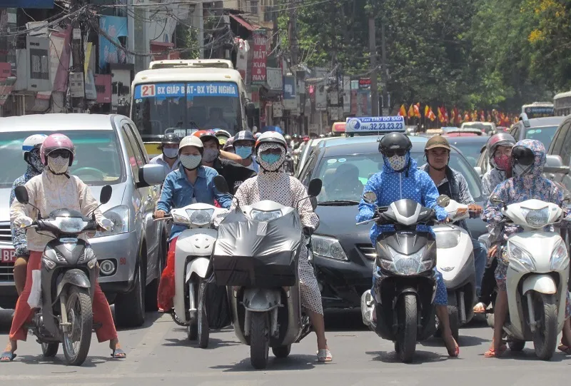 Dự báo thời tiết 3 ngày tới (16/7 - 18/7): Bắc Bộ và Trung Bộ nắng nóng, Nam Bộ tăng mưa