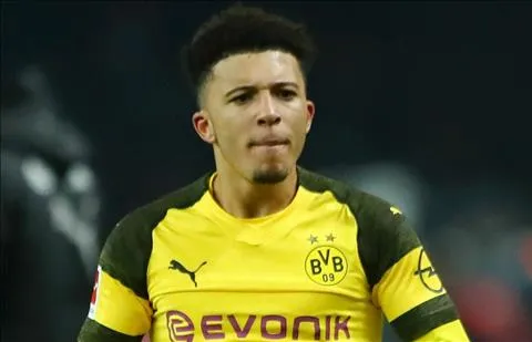 Jadon Sancho tiết lộ lý do rời Man City tới Dortmund