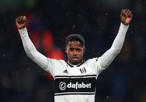 Liverpool nên mua Sessegnon ở Hè 2019