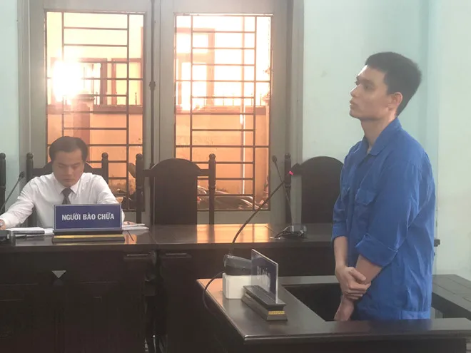Cựu Thiếu úy PCCC tạt a xít vợ sắp cưới lãnh án 6 năm tù