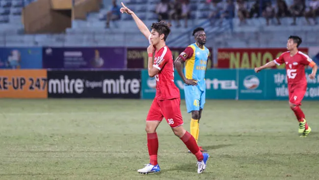 Lập công cho Viettel, Trọng Đại vẫn bị nhắc về cách thi đấu