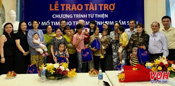 Trao tài trợ mổ tim cho bệnh tim bẩm sinh