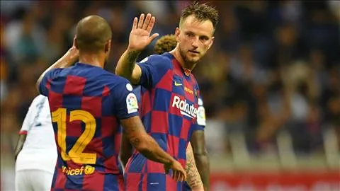 Iniesta tiết lộ tương lai Ivan Rakitic