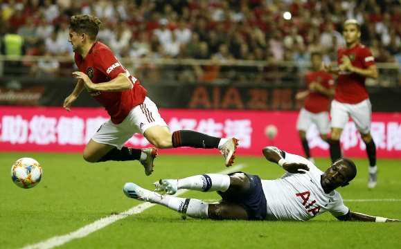 Tân binh MU không sợ bị chơi xấu ở Premier League
