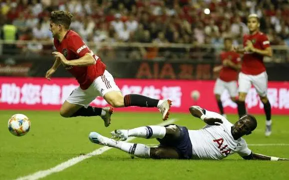 Tân binh MU không sợ bị chơi xấu ở Premier League