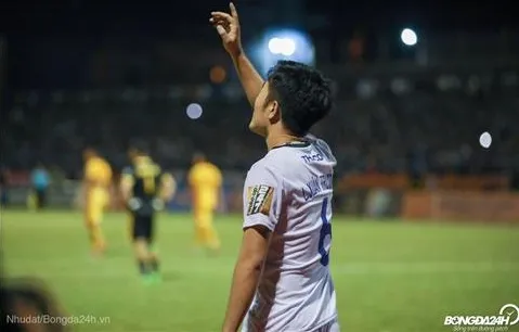 Thua đau phút cuối, HLV Thanh Hóa khâm phục tài năng của Xuân Trường