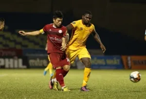 Kết quả V-League 2019 ngày 4/8: Thua Khánh Hòa, TPHCM chính thức mất ngôi đầu bảng