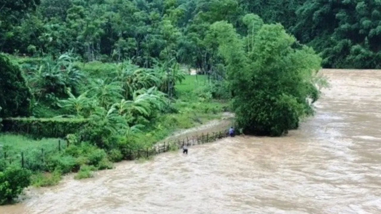 Dự báo thời tiết hôm nay 4/8: Bắc Bộ và Thanh Hóa còn mưa