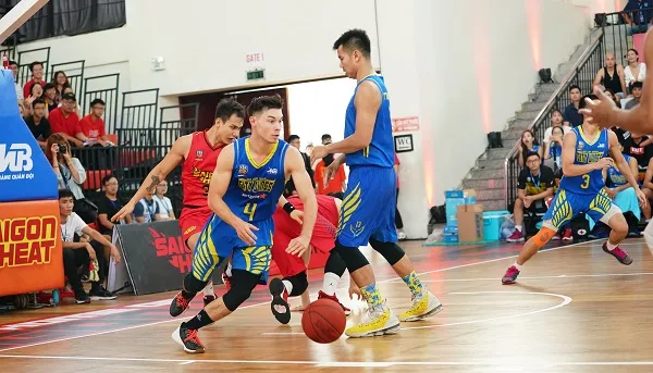 Thắng trận derby, Hochiminh City Wings chiếm ngôi đầu VBA 2019