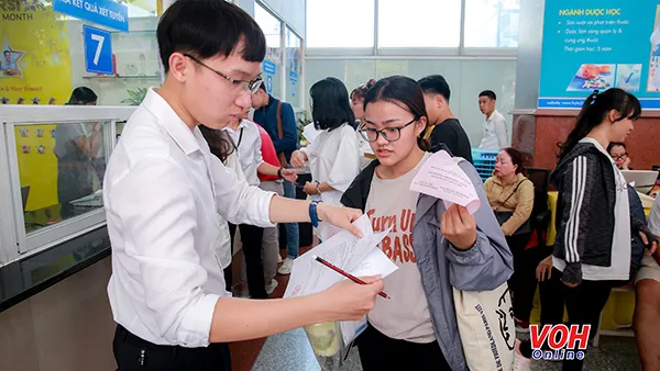 Đại học Công nghệ TPHCM (Hutech): điểm chuẩn từ 16 – 22 điểm 