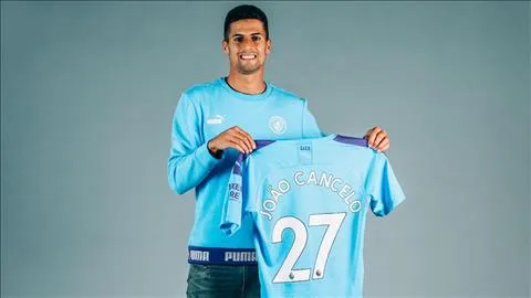 Tin chuyển nhượng 8/8: Man City và Juventus chính thức trao đổi cầu thủ