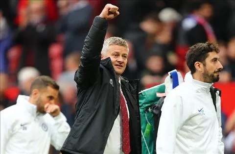 HLV Lampard giải thích lý do Chelsea thảm bại trước MU