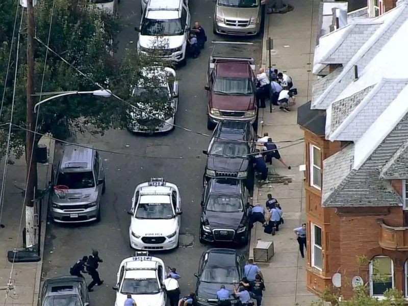 Đấu súng tại Philadelphia, 6 cảnh sát Mỹ bị trúng đạn