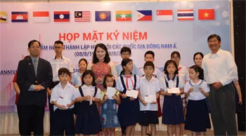 Họp mặt kỷ niệm 52 năm ngày thành lập Hiệp hội các quốc gia Đông Nam Á