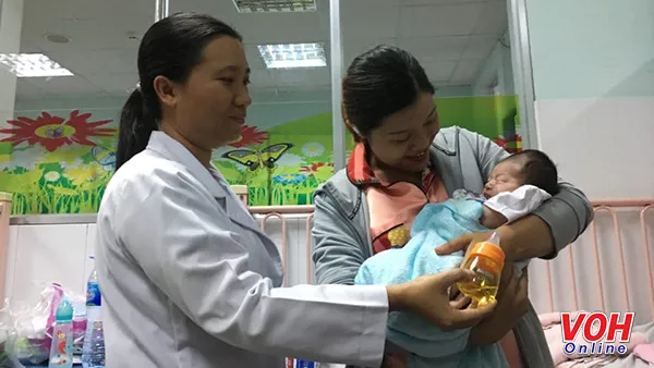 Kíp mổ 20 người phẫu thuật tim hở thành công cho bệnh nhi 3 ngày tuổi