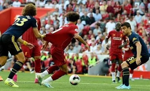 Tin tức Arsenal 28/8: HLV Emery bênh vực David Luiz sau sai lầm đáng trách