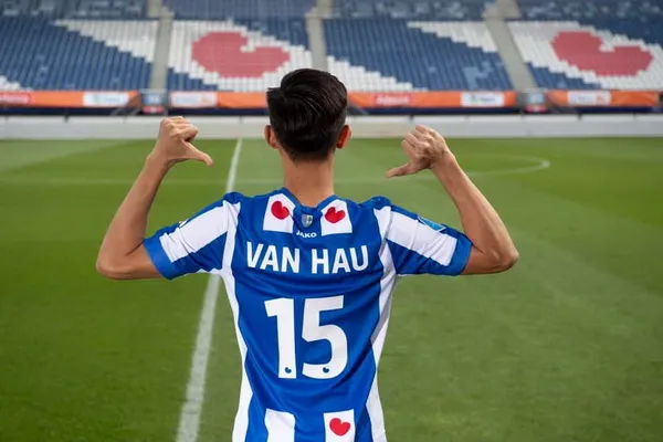 Văn Hậu ra mắt CLB Heerenveen, vẫn tham gia trận Việt Nam vs Thái Lan