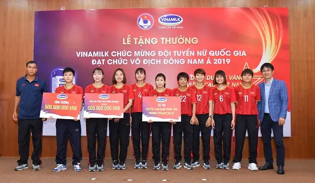 Vô địch Đông Nam Á 2019, đội tuyển bóng đá nữ Việt Nam được Vinamilk tặng 1 tỷ đồng