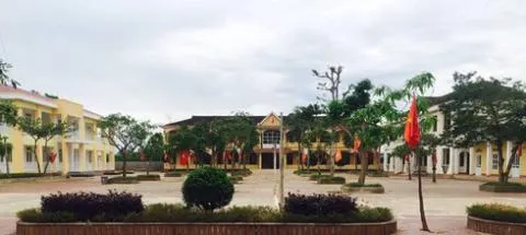 Nam sinh lớp 3 tử vong sau khi bị ngã khi đang chơi tại trường