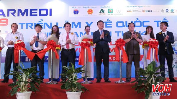 Nhiều thiết bị, sản phẩm y tế tiên tiến được giới thiệu tại Triển lãm Y tế quốc tế lần thứ 14