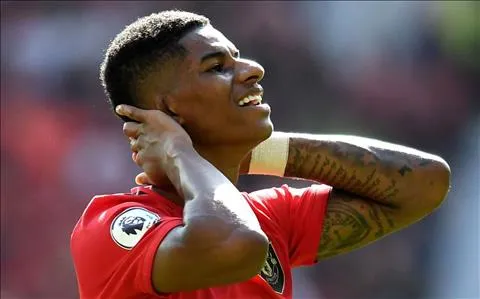 Marcus Rashford được so sánh với Theo Walcott