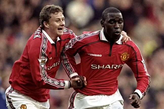 Huyền thoại MU nói lời cay đắng với các đàn em