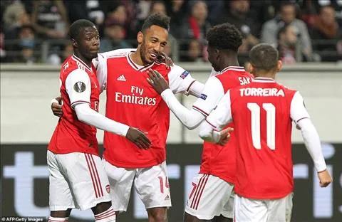 HLV Emery nói gì sau trận thắng Frankfurt?