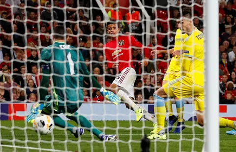 Kết quả Cup C2 - Europa League ngày 20/9: MU và Arsenal ra quân thắng lợi