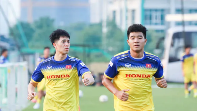 Đình Trọng tập luyện trở lại, sáng cửa dự SEA Games 30