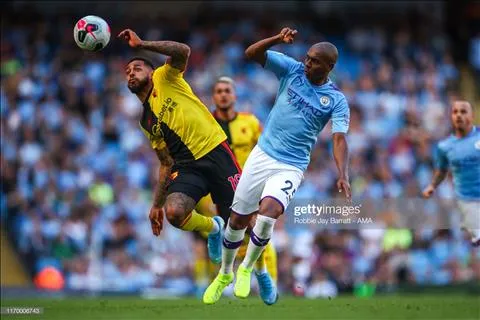 Tin tức Man City 24/9: Fernandinho lên tiếng về vị trí trung vệ