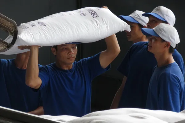 “100 ngày nói không với tai nạn lao động” tại 100 nhà máy