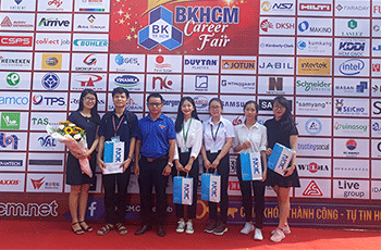 Chắp cánh cho sinh viên vượt khó vươn xa