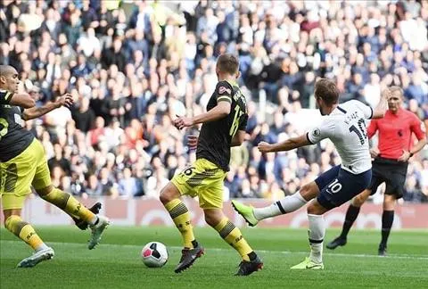Những con số ấn tượng sau trận Tottenham 2-1 Southampton