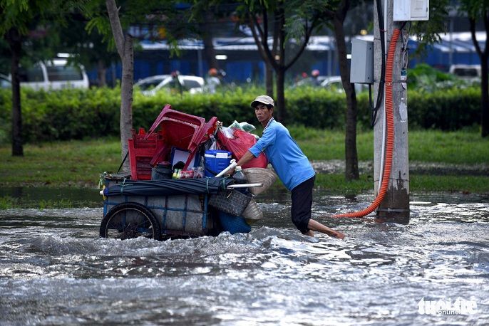 Hôm nay (29/9): Triều cường tiếp tục dâng cao, nhiều tuyến đường tại TPHCM sẽ ngập