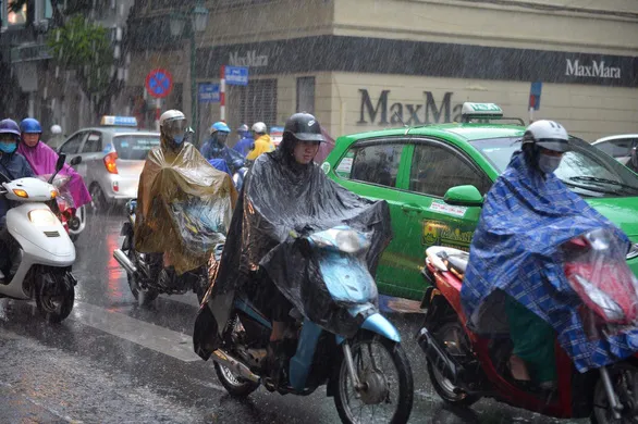 Sau cơn mưa diện rộng, Hà Nội giảm ô nhiễm không khí rõ rệt