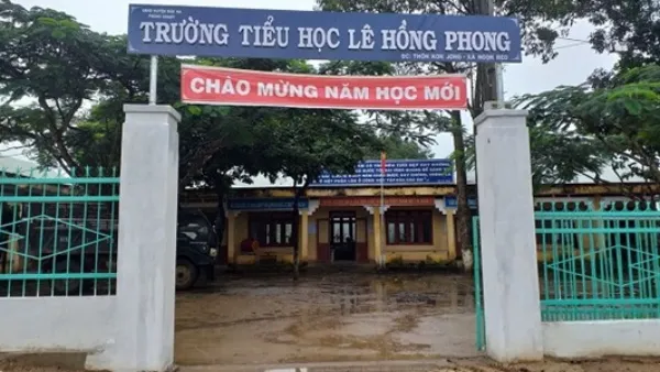 Tin tức pháp luật hôm nay 4/10/2019: Kế toán trường chiếm đoạt 766 triệu đồng của học sinh nghèo