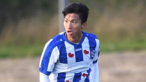 Trực tiếp Heerenveen - PEC Zwolle (1g45, 6/10): Nhiều khả năng Văn Hậu ra sân