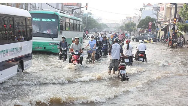 TPHCM tăng cường các giải pháp giảm ngập nước do triều