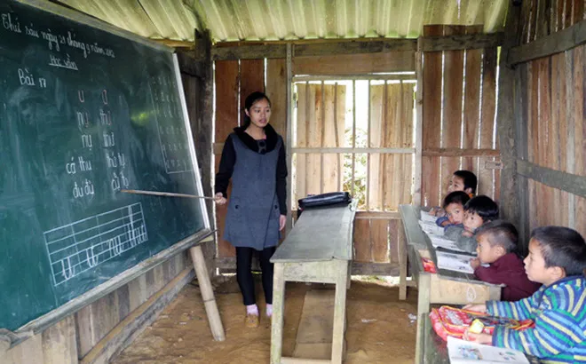 Ban hành chính sách đối với người công tác ở vùng đặc biệt khó khăn