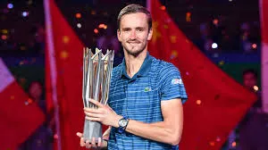 Thượng Hải Masters 2019: Thắng dễ Zverev, Medvedev lên ngôi vô địch