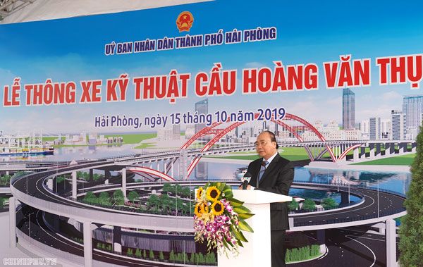 Thông xe cầu Hoàng Văn Thụ có hình dáng “Cánh chim biển”