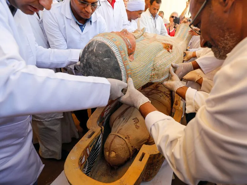 Ai Cập công bố 30 quan tài chứa xác ướp 3.000 năm tuổi