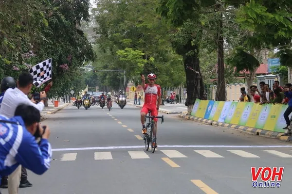 Cuộc đua xe đạp truyền thống Nam Kỳ Khởi Nghĩa lần thứ 22 : Javier Perez giành cú đúp sau chặng 1