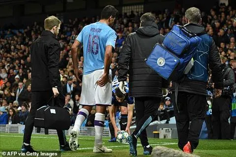 Man City nhận tin không vui từ Rodri