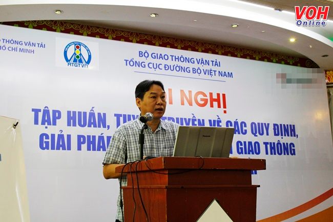 An toàn giao thông đường bộ: ‘Đường an toàn - phương tiện an toàn - lái xe an toàn’