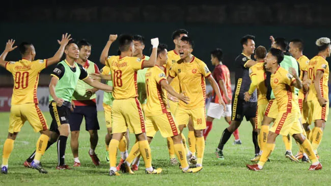 Những miền cảm xúc trái ngược trong trận play-off mùa giải 2019
