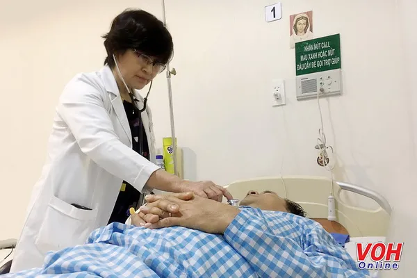 Nguy kịch vì cắt lễ theo phương pháp dân gian