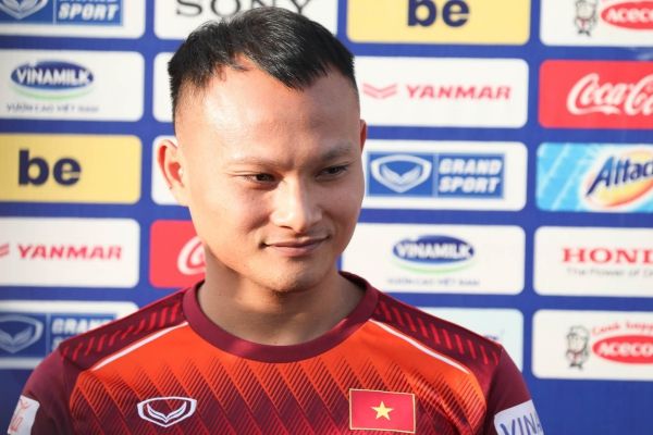 Trọng Hoàng sẵn sàng khoá chặt ngòi nổ của Thái Lan