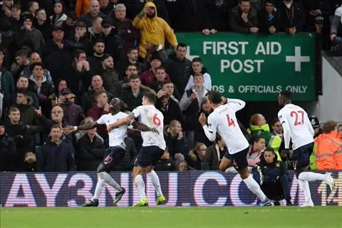 Những con số gây sốc trận Aston Villa 1-2 Liverpool