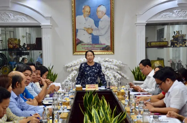 Cần phát động trong CBVC thực hiện Ngày lao động cùng công nhân vệ sinh